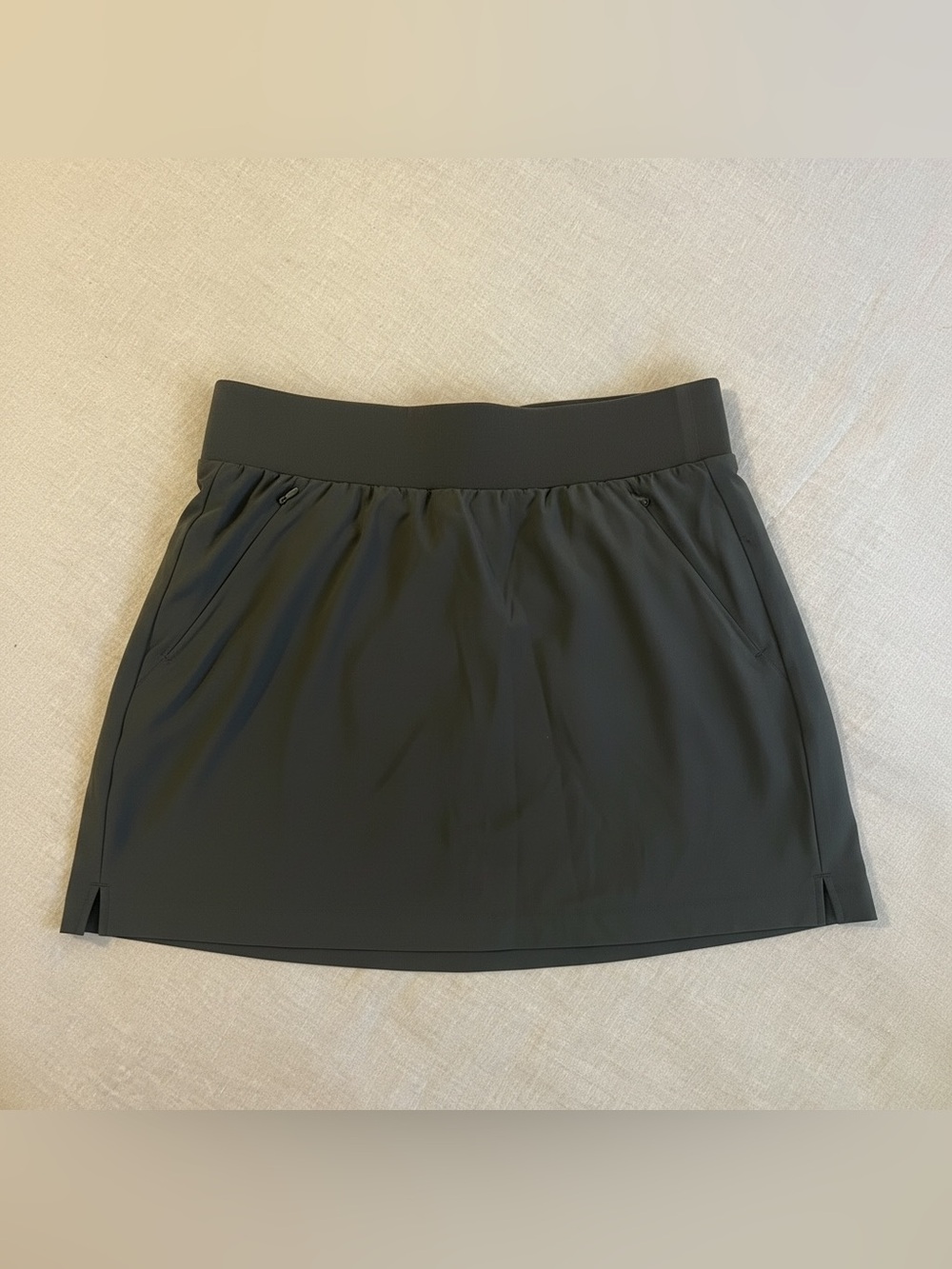 Quince Olive Green Athletic Skort Built In Shorts Size L